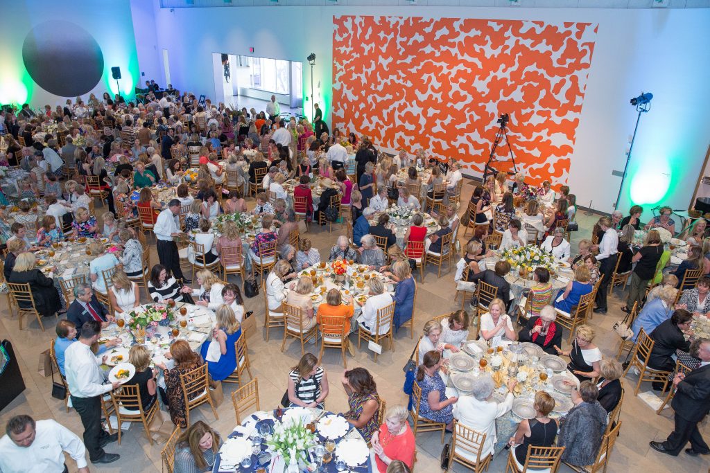 Phoenix Art Museum to honor local philanthropist and welcome Martyn Lawrence Bullard as speaker at 10th-annual Independent Woman Luncheon