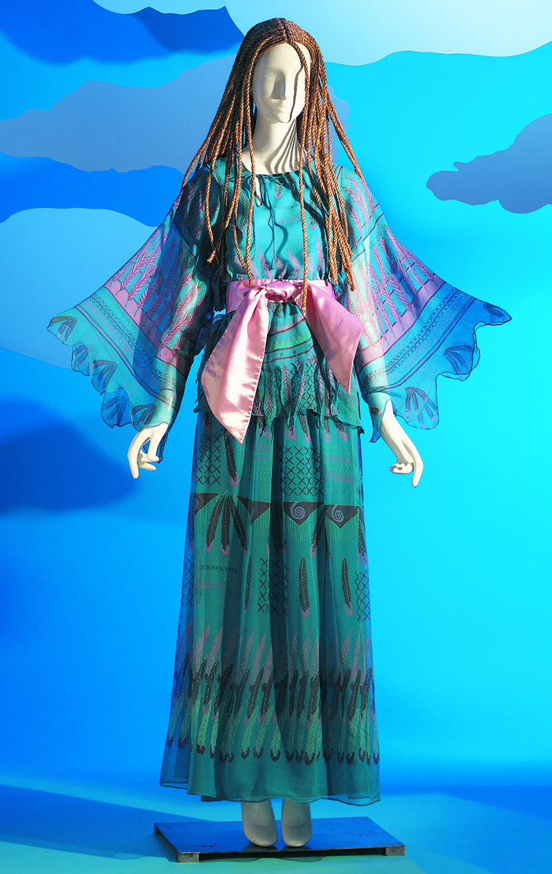 Zandra Rhodes, Blouse (Blusa), 1970-1971. Silk. Arizona Costume Institute Purchase.