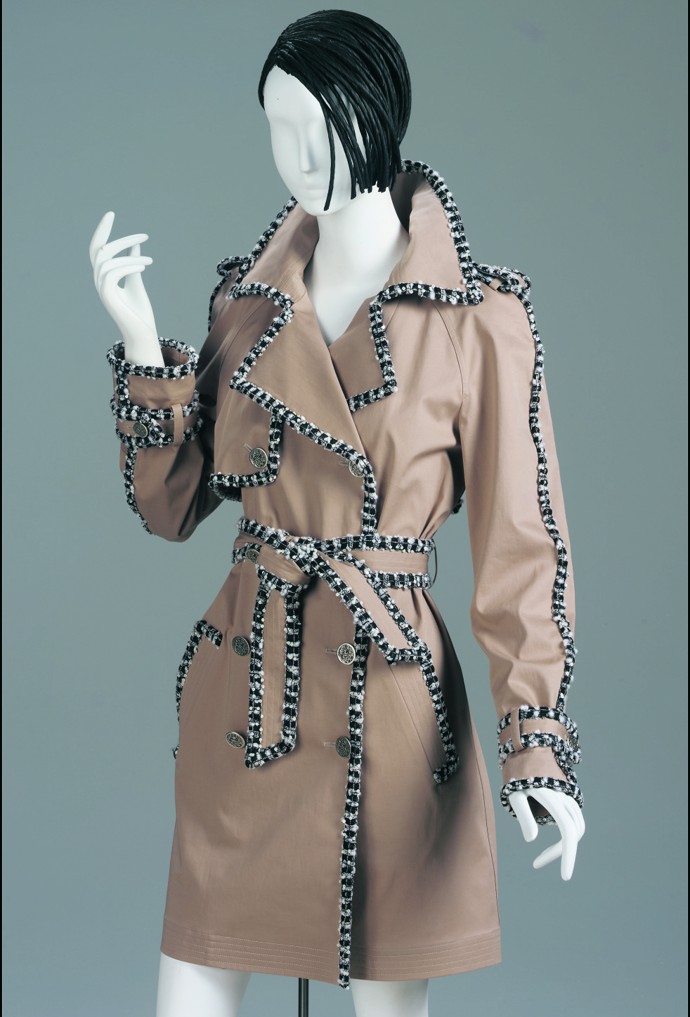 Karl Lagerfeld, Trench coat, spring/summer 2004. Cotton and spandex. Gift of Mrs. Kelly Ellman.