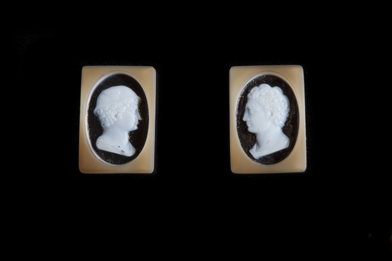 Unknown, Byron and Pope (pair), c. 1820-1900. Agate. Gift of Pierre J. and Velma J. Touraine.